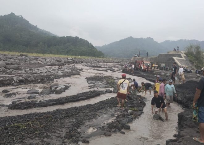 Aktivitas Gunung Semeru Meningkat, PVMBG Tetap Waspada Level II